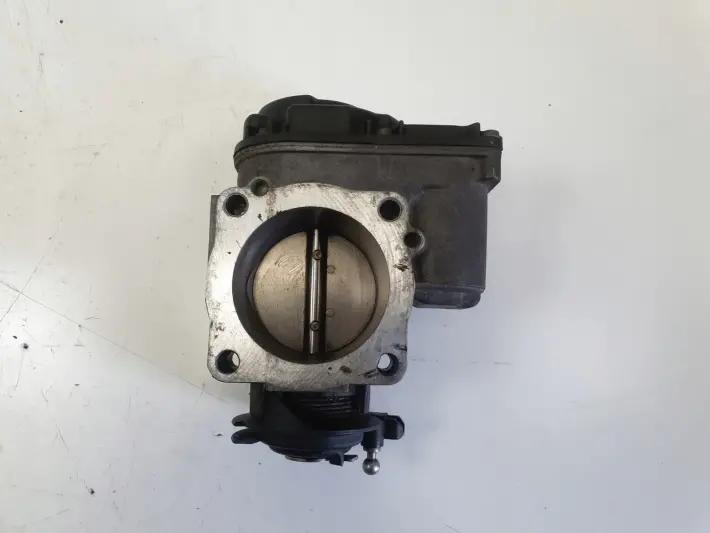 Audi A4 B5 1.8 T turbo PRZEPUSTNICA 058133063Q