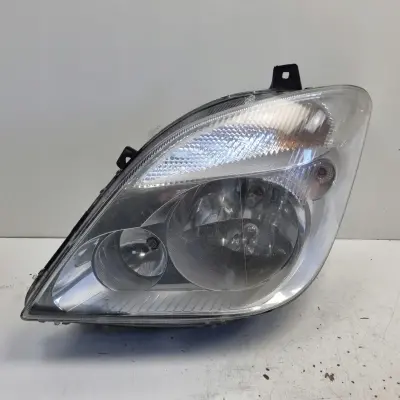 Mercedes Sprinter 906 06-13r PRZEDNIA LAMPA LEWA lewy przód EUROPA