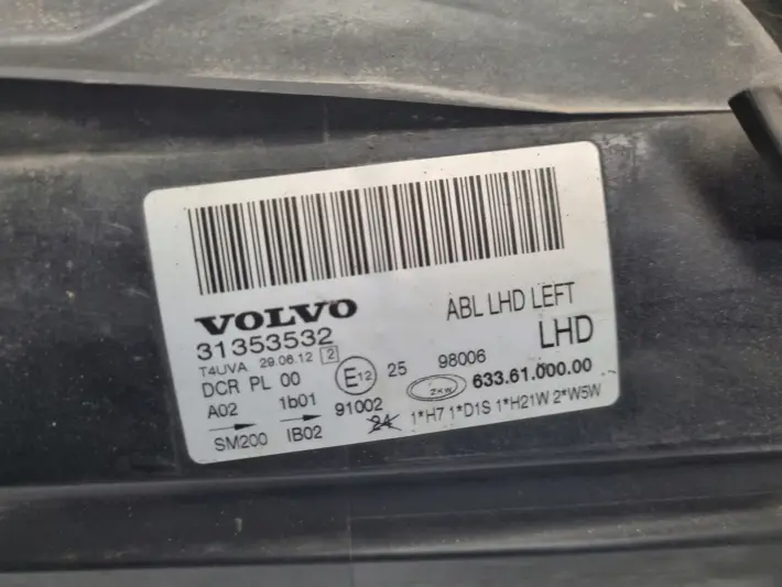 Volvo V70 XC70 III S80 II PRZEDNIA LAMPA LEWA lewy przód XENON 31353532