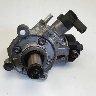 BMW F20 F30 2.0 D POMPA WTRYSKOWA paliwa 0445010519