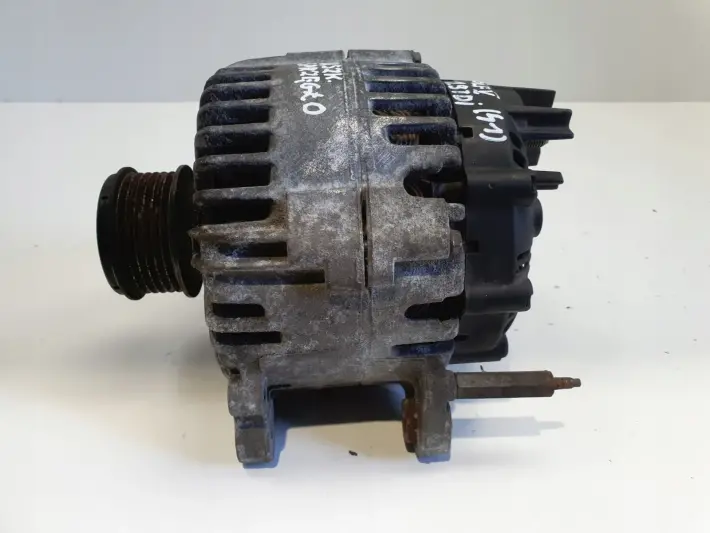 VW Golf V 1.9 TDI ALTERNATOR valeo 06F903023C 140A