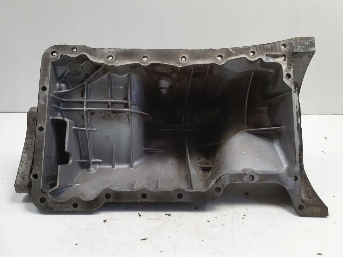 Mercedes W169 1.5 8V MISKA OLEJOWA oleju A2660140102