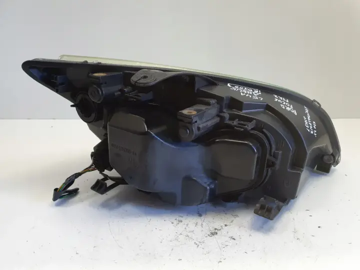 Ford Focus mk2 02-06 PRZEDNIA LAMPA LEWA lewy przód anglik