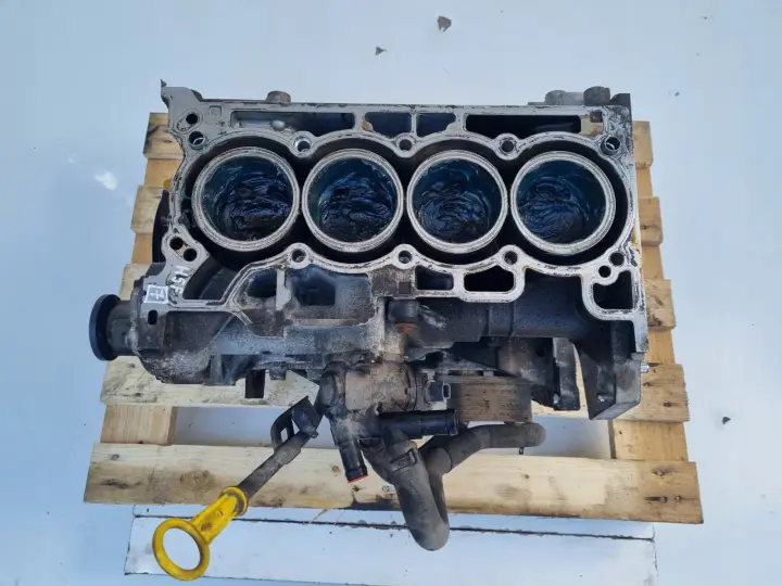 DÓŁ SILNIKA BLOK Renault Scenic Megane III Dacia Duster 1.2 TCE H5F404