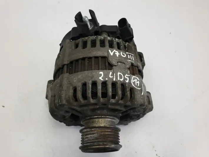 Volvo V70 III 2.4 D5 ALTERNATOR 0121615005 150A