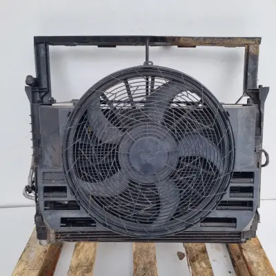 Range Rover Vogue L322 4.4 V8 WENTYLATOR CHŁODNICY Obudowa