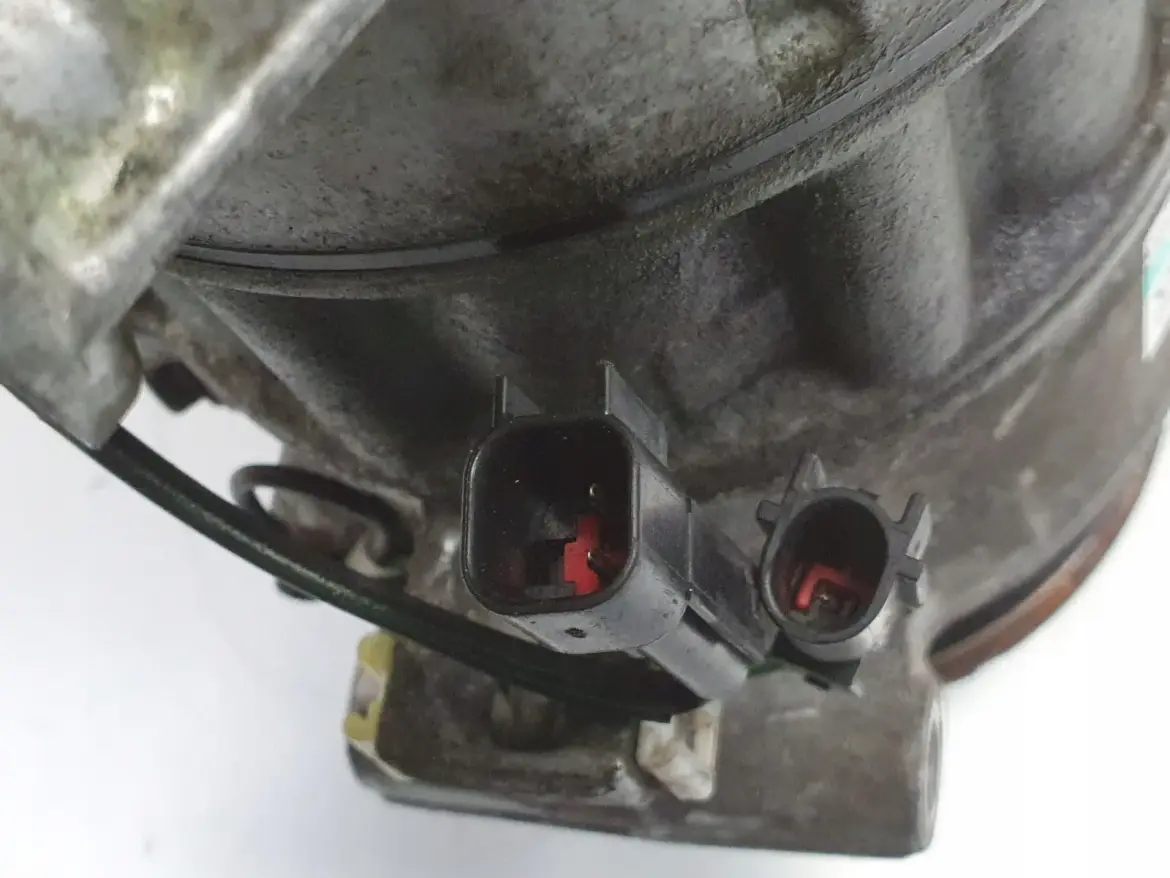 Volvo XC60 2.4 D5 SPRĘŻARKA KLIMATYZACJI pompa P31315453