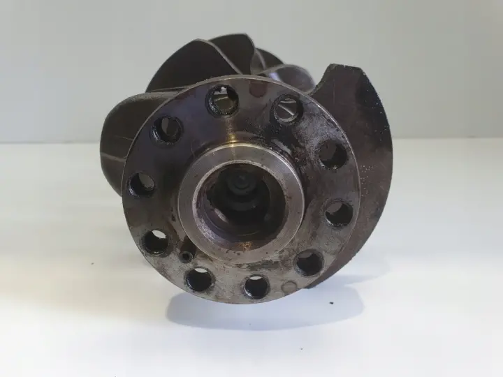 Volvo XC90 2.4 D5 163 KM WAŁ KORBOWY