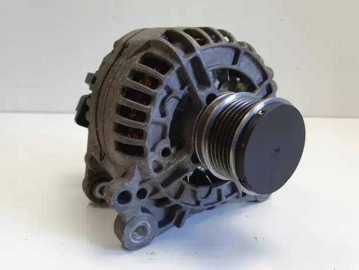 Audi A3 II 8P 1.9 TDI ALTERNATOR