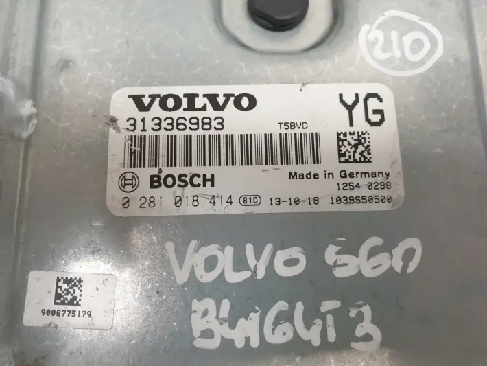 Volvo XC60 2.0 D3 STEROWNIK SILNIKA 0281018414