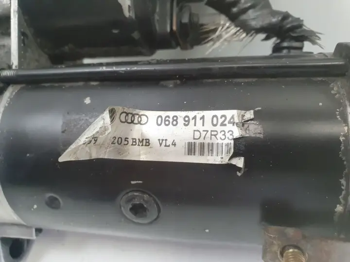 Audi 80 B4 1.9 TD ROZRUSZNIK 068911024P D7R33