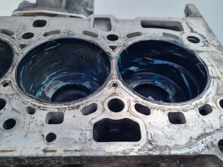DÓŁ SILNIKA BLOK WAŁ KORBOWY BMW E90 E91 E60 E61 E87 2.0 D DIESEL N47D20A