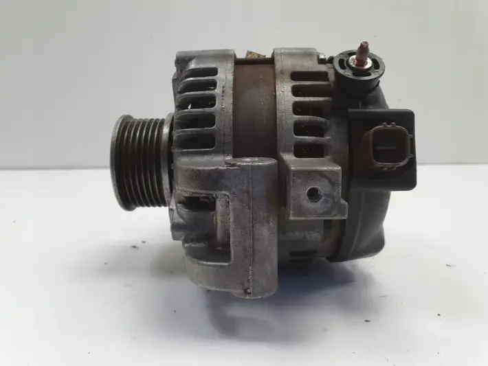 Toyota Avensis T25 2.0 D4D ALTERNATOR