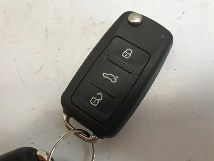 VW Golf VI Jetta Polo Touran KLUCZYK PILOT oryg