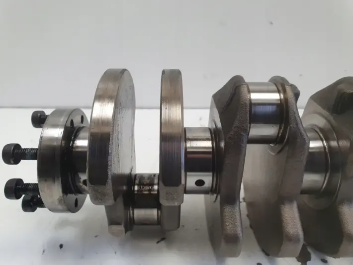 Opel Corsa D 1.3 CDTI WAŁ KORBOWY Z13DTJ