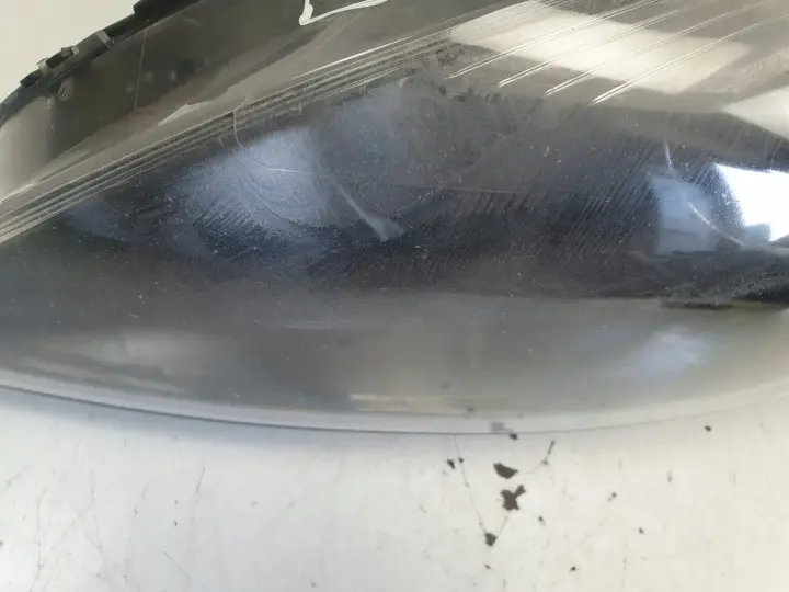 Volvo V40 II 12-16r PRZEDNIA LAMPA LEWA lewy przód EUROPA XENON 31420007
