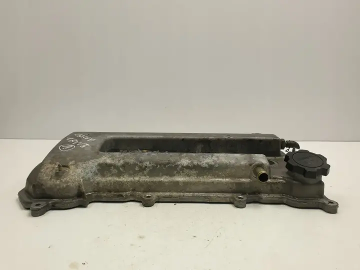 Toyota Celica VI 1.8 VVTi POKRYWA ZAWORÓW Zaworowa