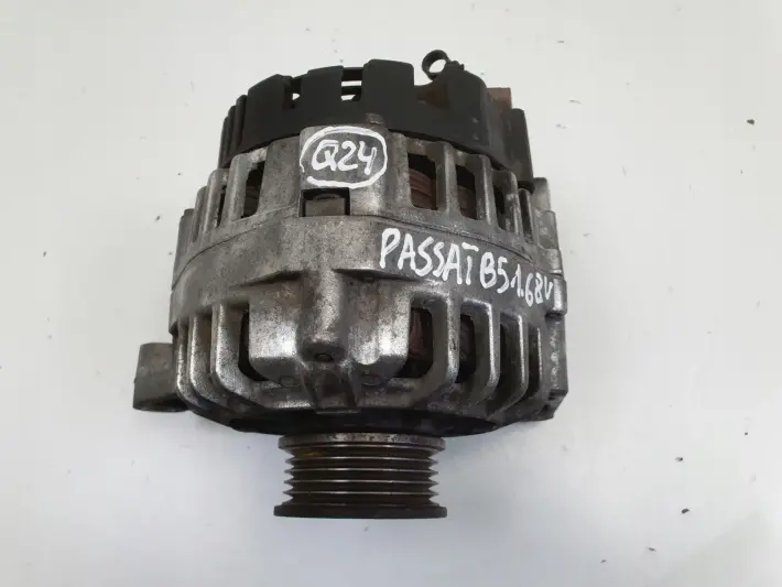 VW Passat B5 1.6 8V ALTERNATOR Valeo 06B903016D 90A