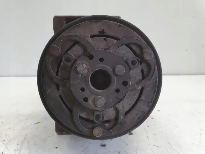 Volvo S40 II V50 2.5 T SPRĘŻARKA KLIMATYZACJI pompa 30780330