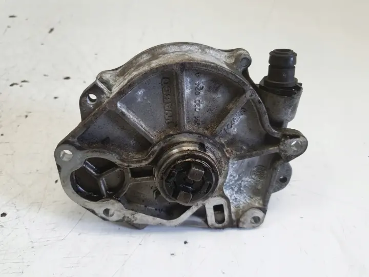 VW Polo V 1.6 TDI POMPA VACUM wakum 03L145100B