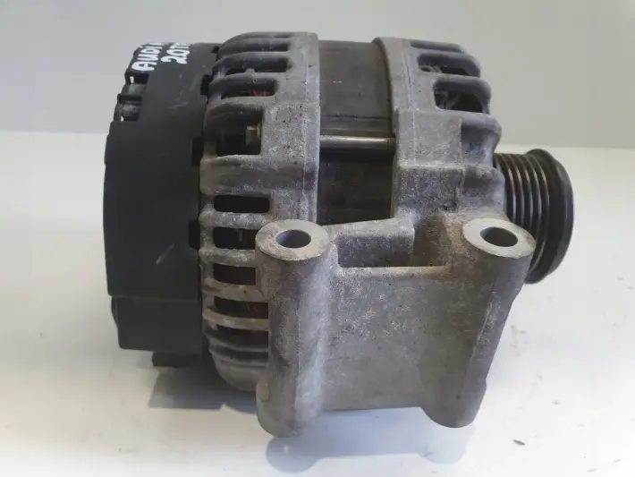 Audi A4 B8 1.8 TFSI ALTERNATOR bosch 06H903017J 150A