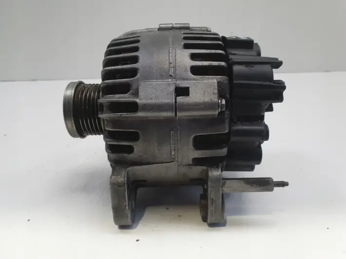 VW Golf VI 1.2 TSI ALTERNATOR valeo 110A