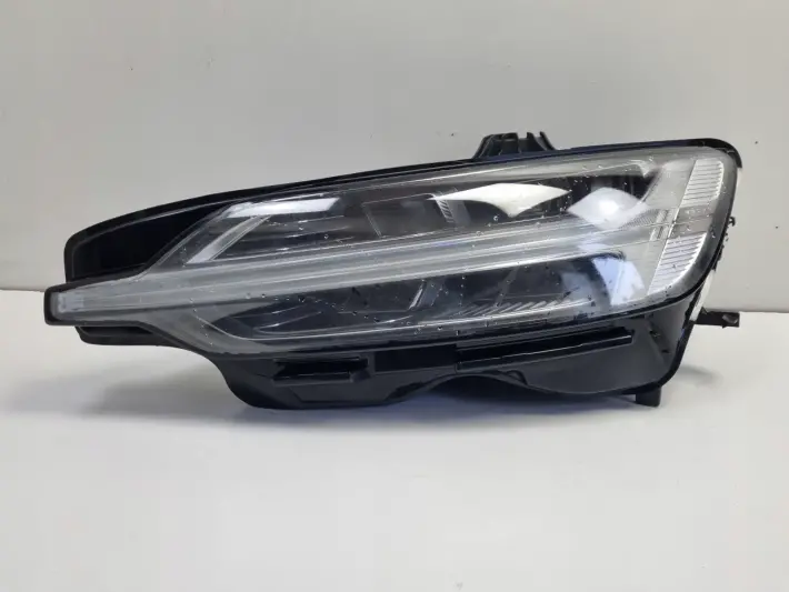 Volvo V60 II S60 III PRZEDNIA LAMPA LEWA lewy przód FULL LED EUROPA