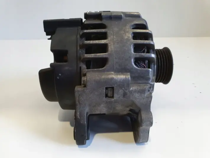Skoda Fabia II 1.2 12V ALTERNATOR 03D903025H valeo 70A