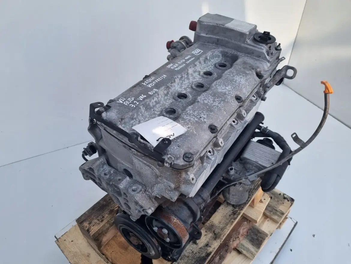 SILNIK KOMPLET VW Golf V R32 3.2 V6 250KM ładna kompresja BUB