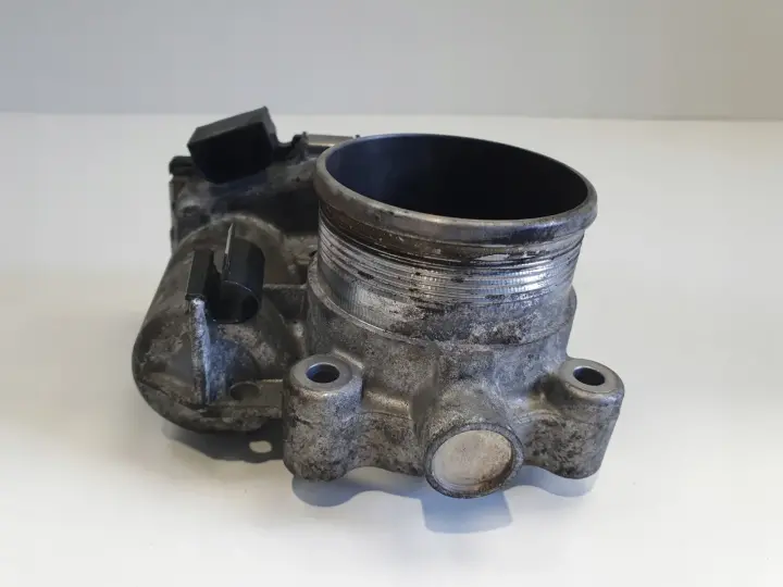 Volvo S60 II V60 2.0 D D3 PRZEPUSTNICA 31216665 bosch 0280750520