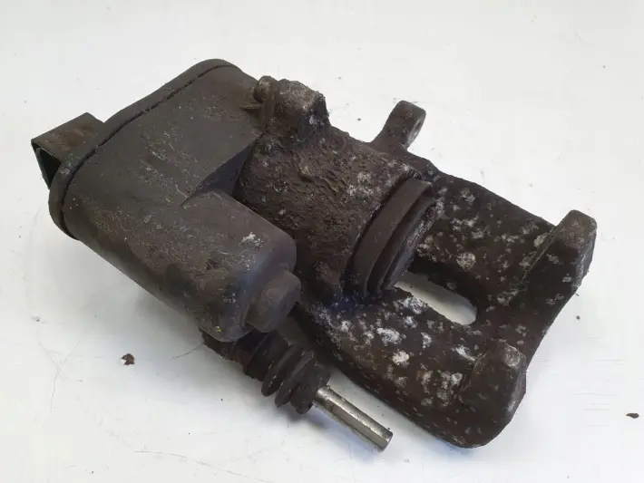 Volvo S60 II S80 II V60 V70 III XC70 II TYLNY ZACISK HAMULCOWY prawy tył