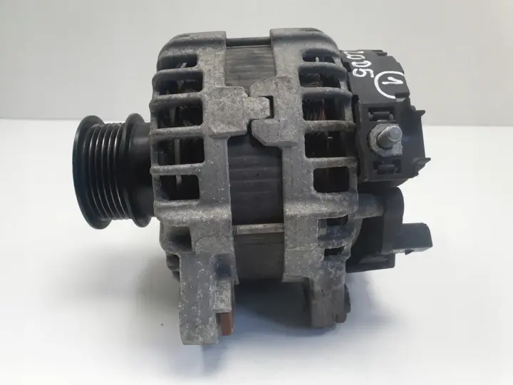 Volvo XC60 XC90 II 2.0 D4 D5 ALTERNATOR 30659580 0125812009 215A