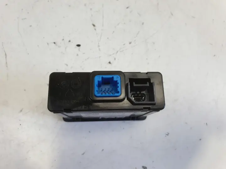Renault Megane IV GNIAZDA AUX USB 280236599R