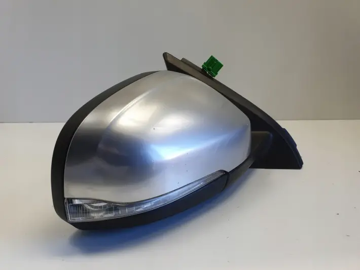 Volvo V60 LIFT LUSTERKO PRAWE PASAŻERA europa 31352478 podświetlany 12 pin