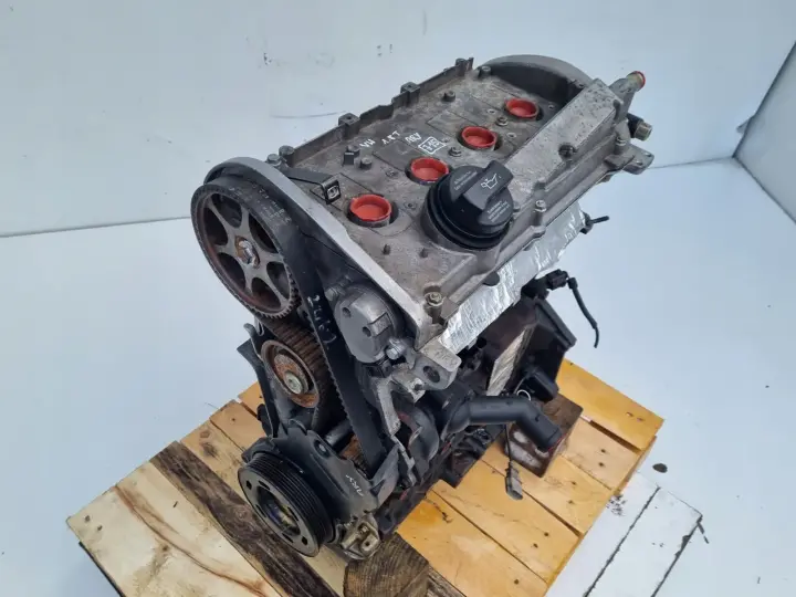SILNIK BEZ OSPRZĘTU Audi TT 1.8 T TURBO 180KM ładna kompresja ARY