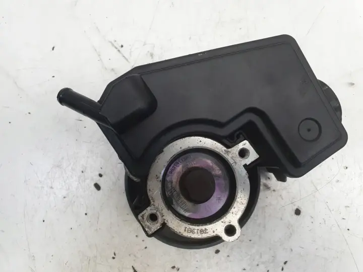 Peugeot 206 1.4 16V POMPA WSPOMAGANIA 9631411580