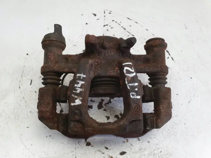 Mercedes Vito W447 PRAWY TYLNY ZACISK HAMULCOWY tył pasażera P.T