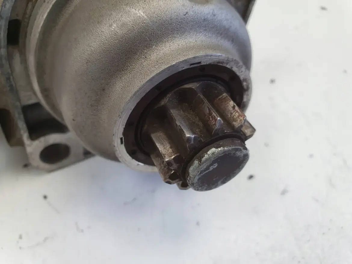 Skoda Octavia I 1.9 TDI ROZRUSZNIK bosch 0001125012