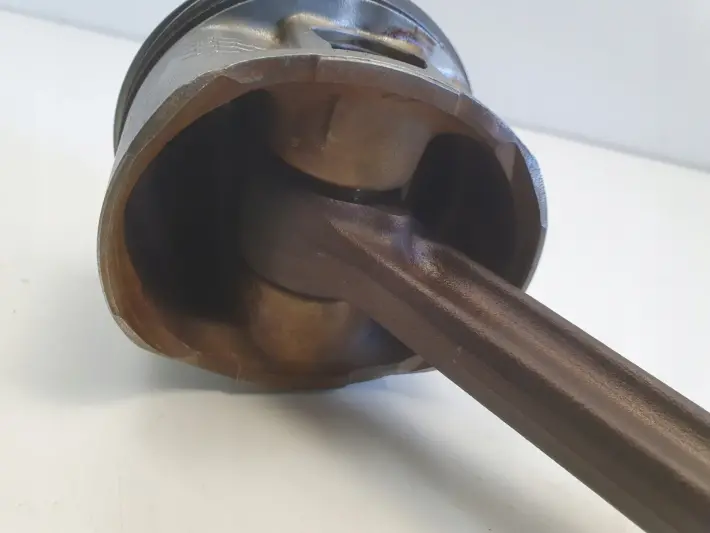 Volvo S60 I V70 II 2.0 T TŁOK korbowód B5204T5 180KM