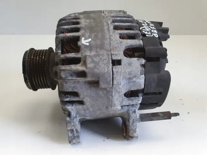 VW Touran I 2.0 TDI ALTERNATOR 06F903023C valeo 140A