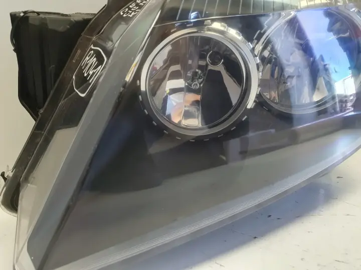 Opel Astra H III PRZEDNIA LAMPA LEWA lewy przód anglik Ciemny klosz Depo