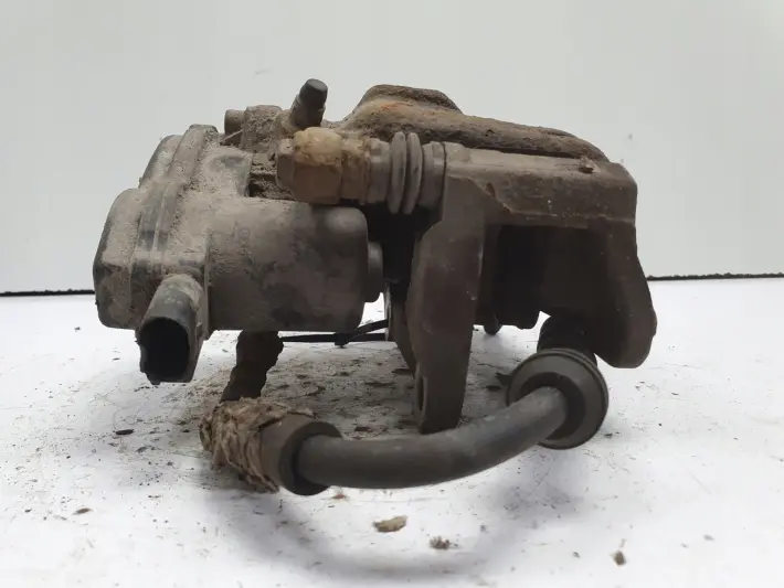 Audi Q5 TYLNY ZACISK HAMULCOWY prawy tył KIEROWCY