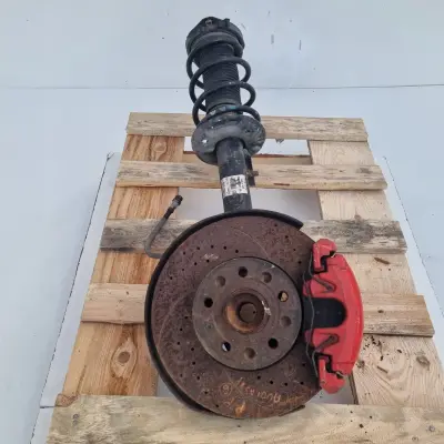 Audi A3 8P II 1.4 TFSI PRAWY PRZEDNI AMORTYZATOR Zwrotnica piasta przód