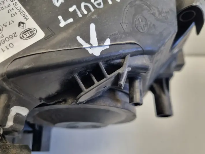 Renault Kadjar PRZEDNIA LAMPA LEWA lewy przód LED EUROPA 260600479R