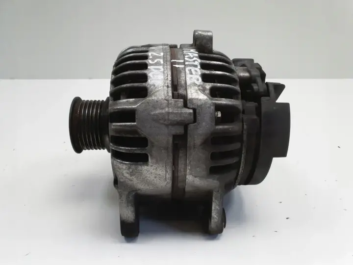 Renault Master II 2.5 DCI ALTERNATOR 0124525044 150A bosch