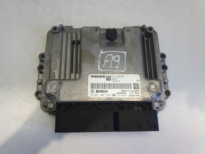 Volvo S60 II 1.6 T2 STEROWNIK SILNIKA 0261S07523 31312578