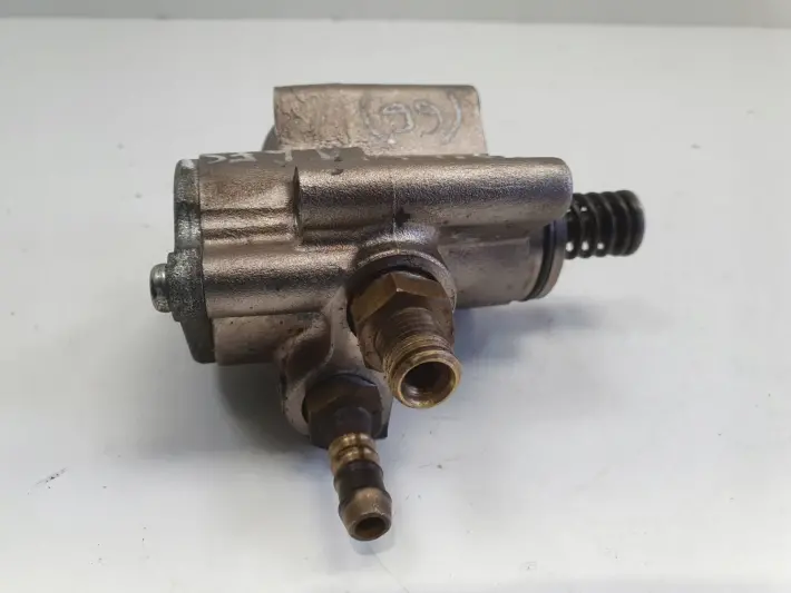 VW Golf V 1.6 FSI POMPA WTRYSKOWA paliwa