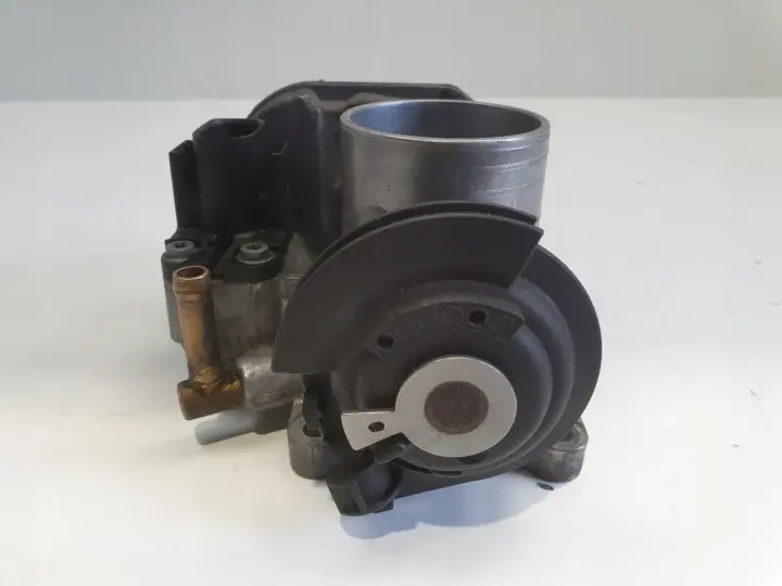 VW Golf IV 1.4 16V PRZEPUSTNICA 408-237-130-004