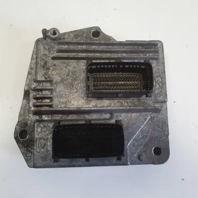 Opel Zafira B 1.6 16V STEROWNIK SILNIKA komputer 55562549 FHAW