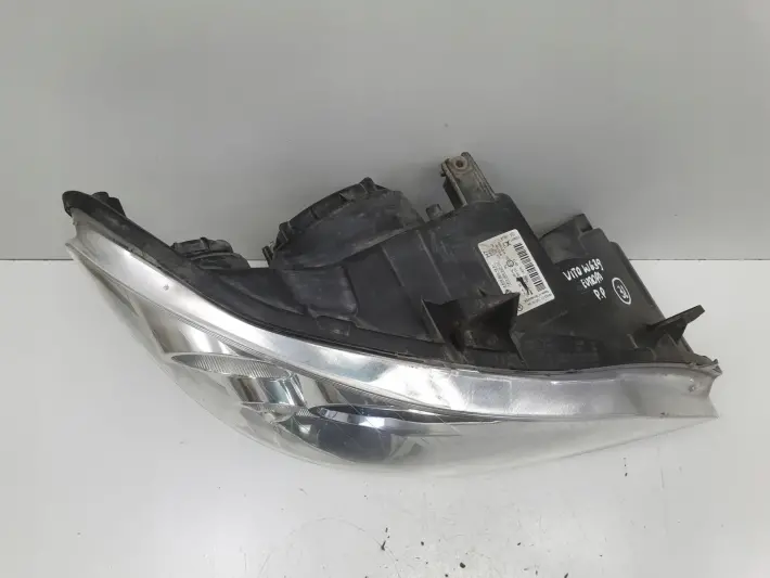 Mercedes Vito Viano W639 LIFT PRZEDNIA LAMPA PRAWA prawy przód A6398201961